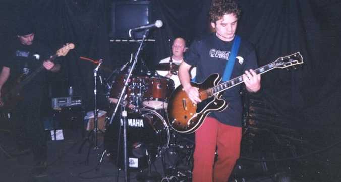 Sin Embargo live @ Rubble's, 12/8/99